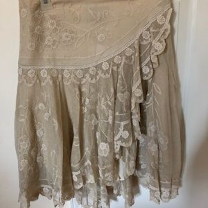 Laulph Lauren beige skirt, size 4
